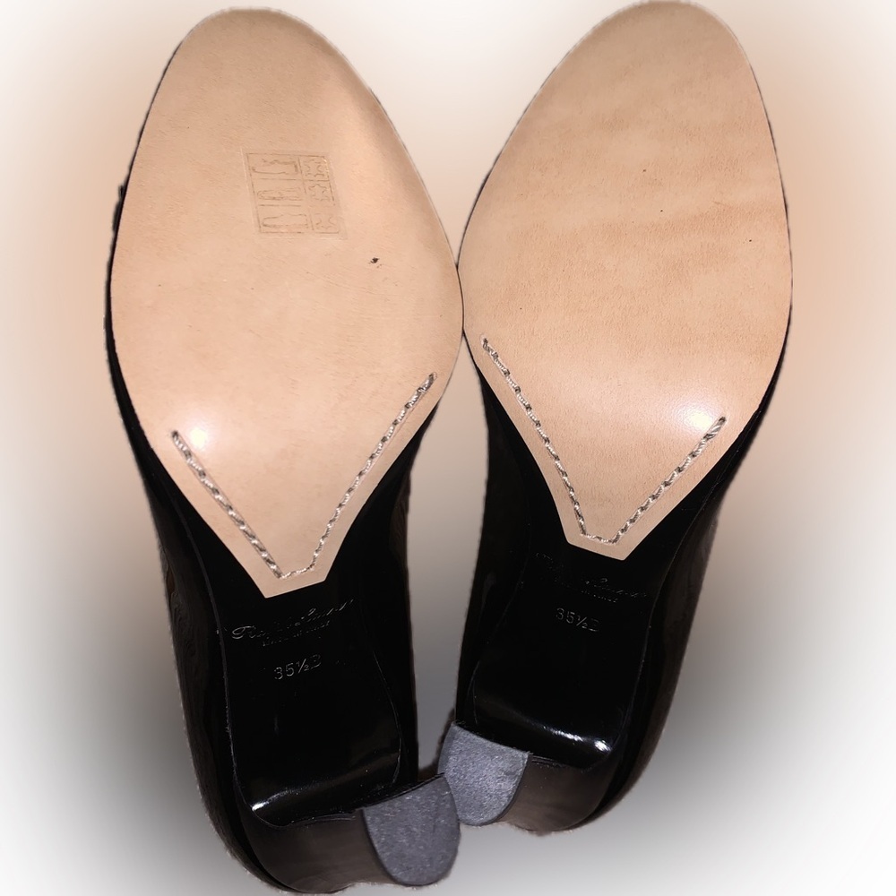 Ralph Lauren Purple Label Mallorie Black Patent Leather Bow Pumps Heels 35.5B - Picture 8 of 17